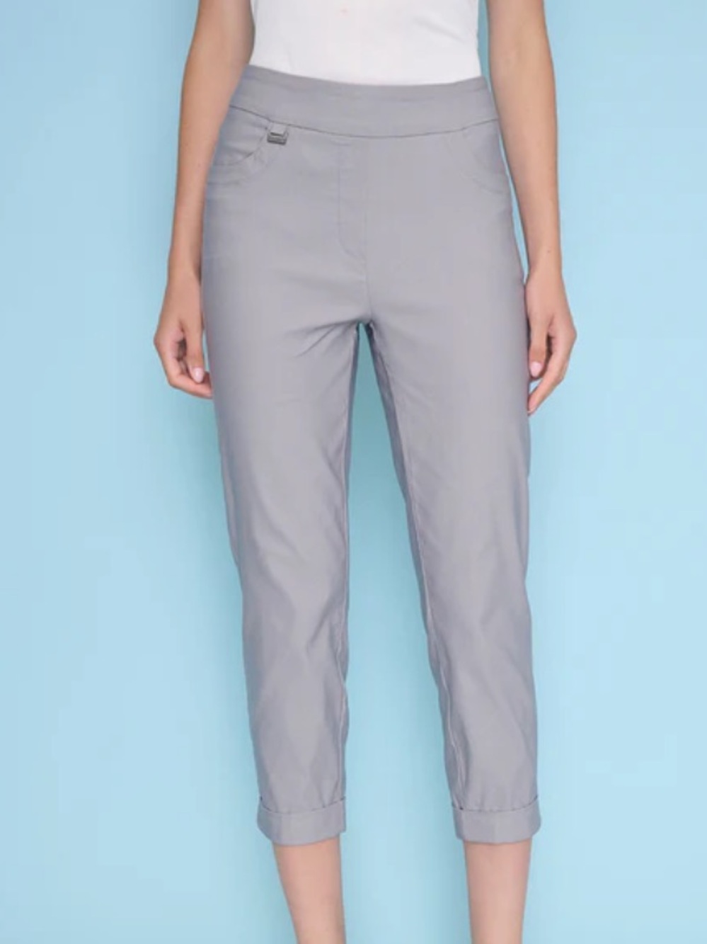 Light Heather Grey Cropped Stretch Pull on Capris New